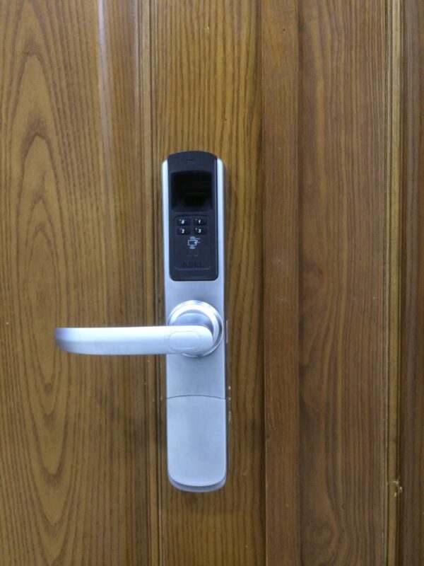 Khóa vân tay ADEL 5500 - Hình ảnh 4
